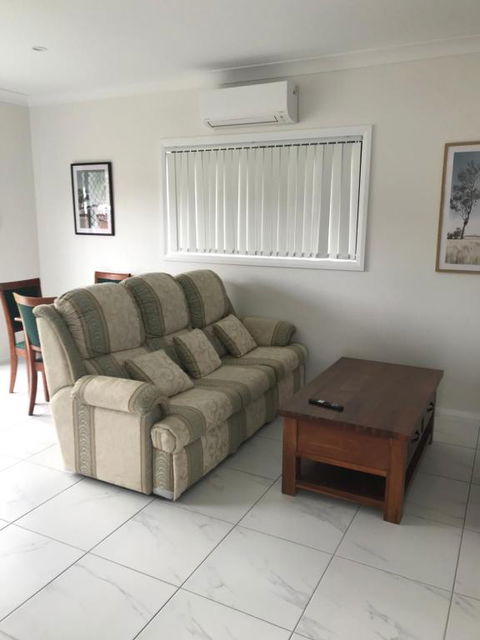 Fragrant Home-68A Brand New 2 Rooms House With Beautiful Private Garden And Entrance,5G Wifi - Hotel Gold Coast 4