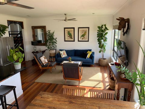 First At The Beach - Hotel Gold Coast 2