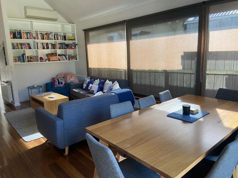 GALWAY COTTAGE - Hotel Gold Coast 3