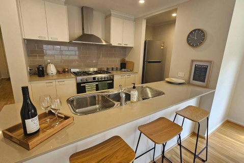 Getaway On Amaroo Way - Hotel Gold Coast 4