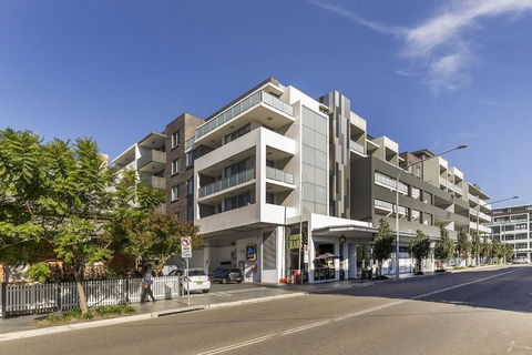 GLAD3 Gladesville Getaway Bright & Contemporary - Hotel Gold Coast 3