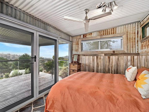 Golden Ash Grove Eco Farm - Hotel Gold Coast 3