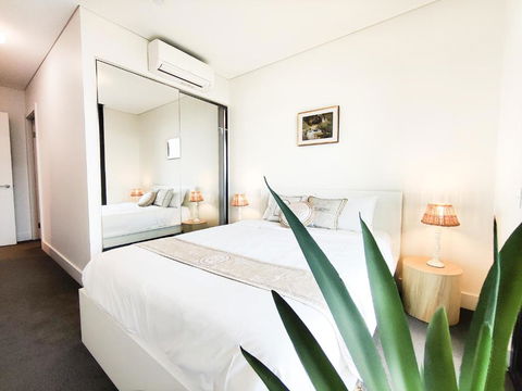 French Country Style In Olympic Park - Hotel Gold Coast 2