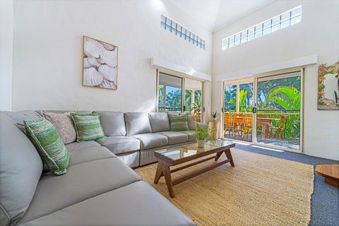 Fuller Holidays - The Rock Belongil Beach - Hotel Gold Coast 1