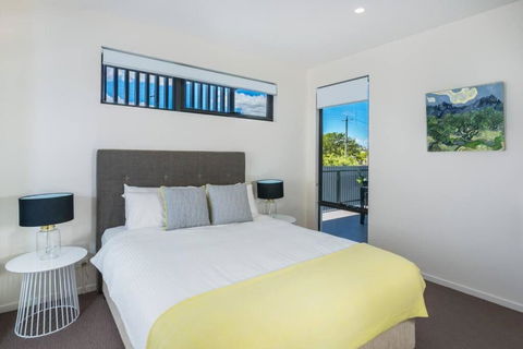 H6B - Round About Bulimba - Hotel Gold Coast 2