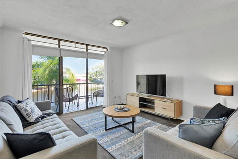 HACIENDA- CANAL VIEWS AND COMFORT - Hotel Gold Coast 2
