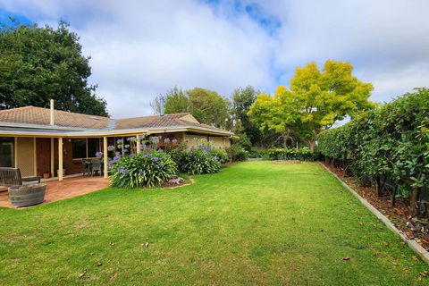 Hahndorf Home, Walk To Main St, Sleeps 8 - Hotel Gold Coast 2