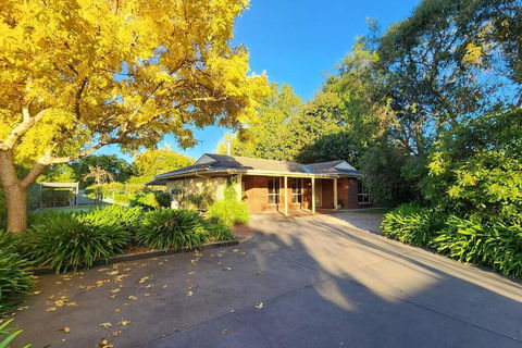 Hahndorf Home, Walk To Main St, Sleeps 8 - Hotel Gold Coast 0