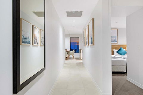 GUARANTEED OCEAN VIEW - Level 16 And Up - Soul Surfers Paradise - Self Contained &Privately Managed - Hotel Gold Coast 1