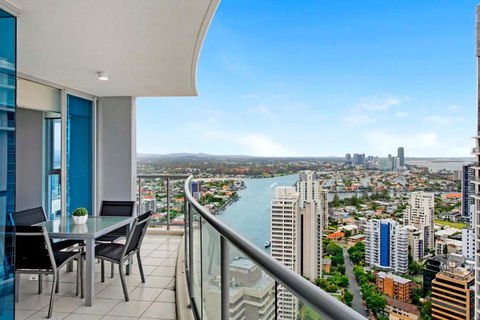 HIGH FLOOR GUARANTEE - 3 Bedroom Plus Study Apartments At Chevron Renaissance - Self Contained & Privately Managed - Wow Stay - Hotel Gold Coast 3
