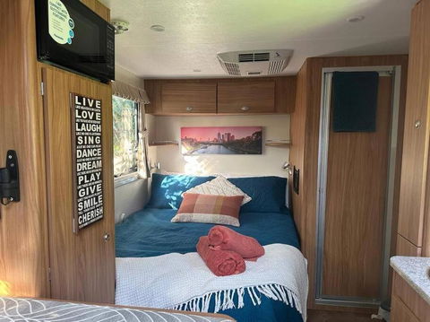 Heated Caravan With All The Trimmings - Hotel Gold Coast 0