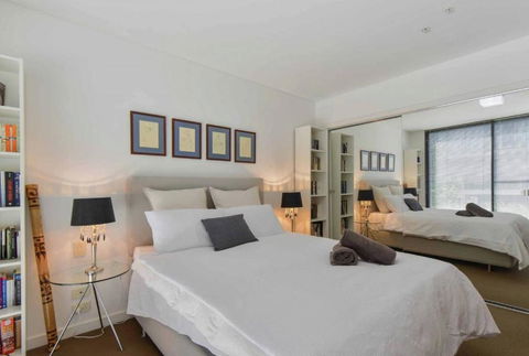 HAZEL Chapel St Socialite. Pool, Spa & Gym - Hotel Gold Coast 2