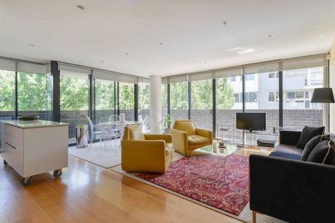 HAZEL Chapel St Socialite. Pool, Spa & Gym - Hotel Gold Coast 0