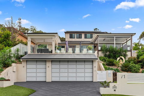 HEATed Pool, Lake & Beach, Luxury 5 B/R House - Hotel Gold Coast 3