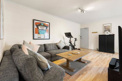 Homely-bright, Air Con, Car Spc - Hotel Gold Coast 3