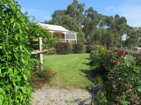 Honeyeater Cottage - Hotel Gold Coast 3