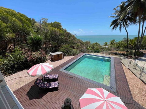 Incredible Beachfront Home, 10 Min To Port Douglas - Diamond Cliff - Hotel Gold Coast 0