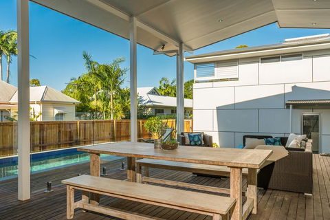 Aditi - Timber Vacation Home - Hotel Gold Coast 2
