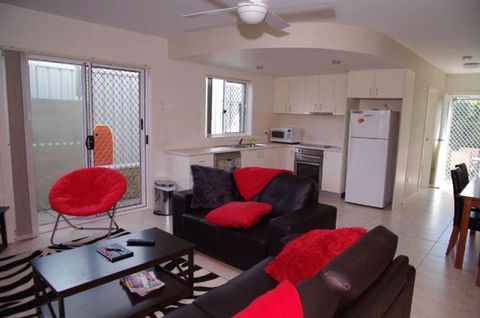Adrift, 5B Scott Street - Hotel Gold Coast 0