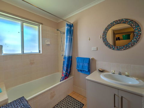Affordable Holiday Home - Hotel Gold Coast 3