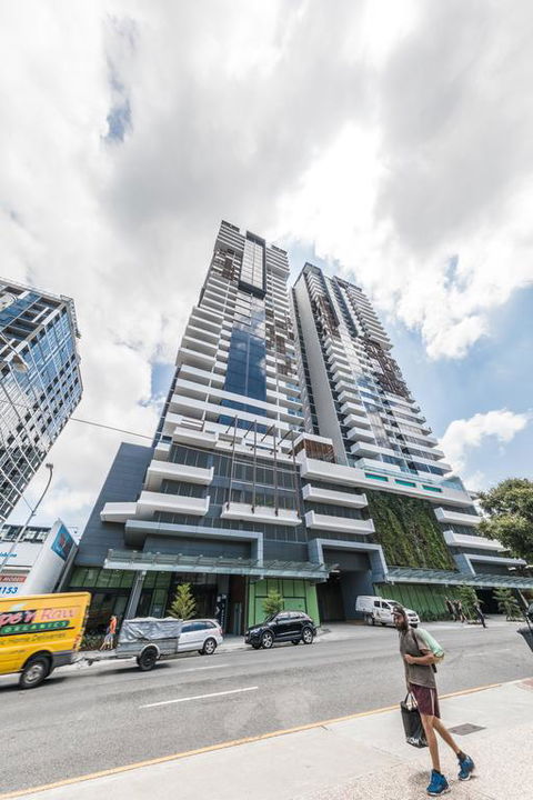 AirTrip Apartments On Merivale Street - Hotel Gold Coast 3