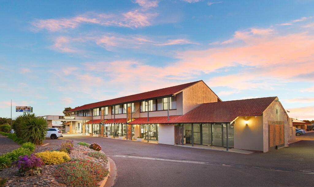 Whyalla SA Hotel Gold Coast