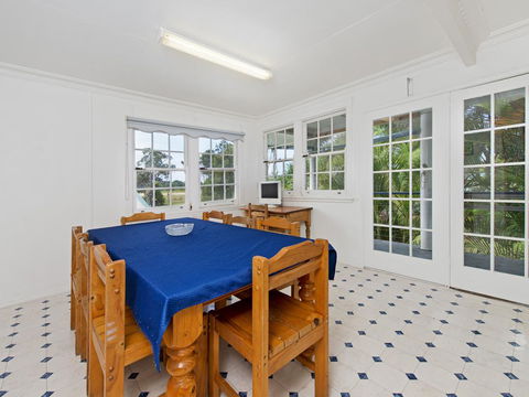 Allamanda House, 3 Willow Street - Hotel Gold Coast 3