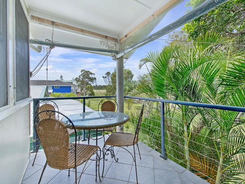 Allamanda House, 3 Willow Street - Hotel Gold Coast 0