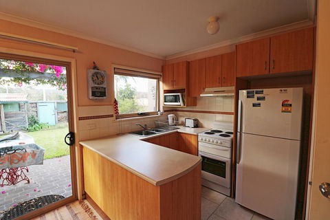 Alloway - Hotel Gold Coast 3