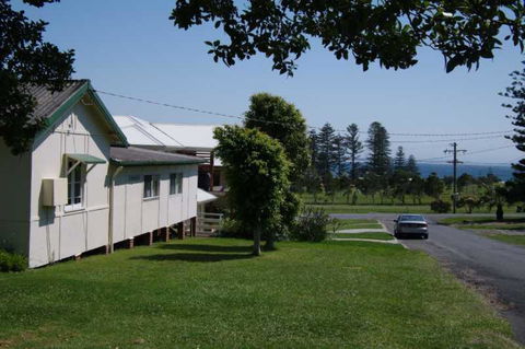 Almare, 7 Gowing Street - Hotel Gold Coast 1
