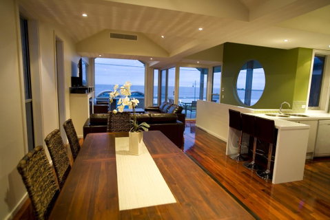 Aloha Beachfront Port Fairy - Hotel Gold Coast 1