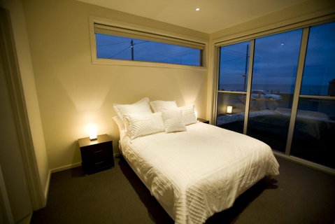 Aloha Beachfront Port Fairy - Hotel Gold Coast 3