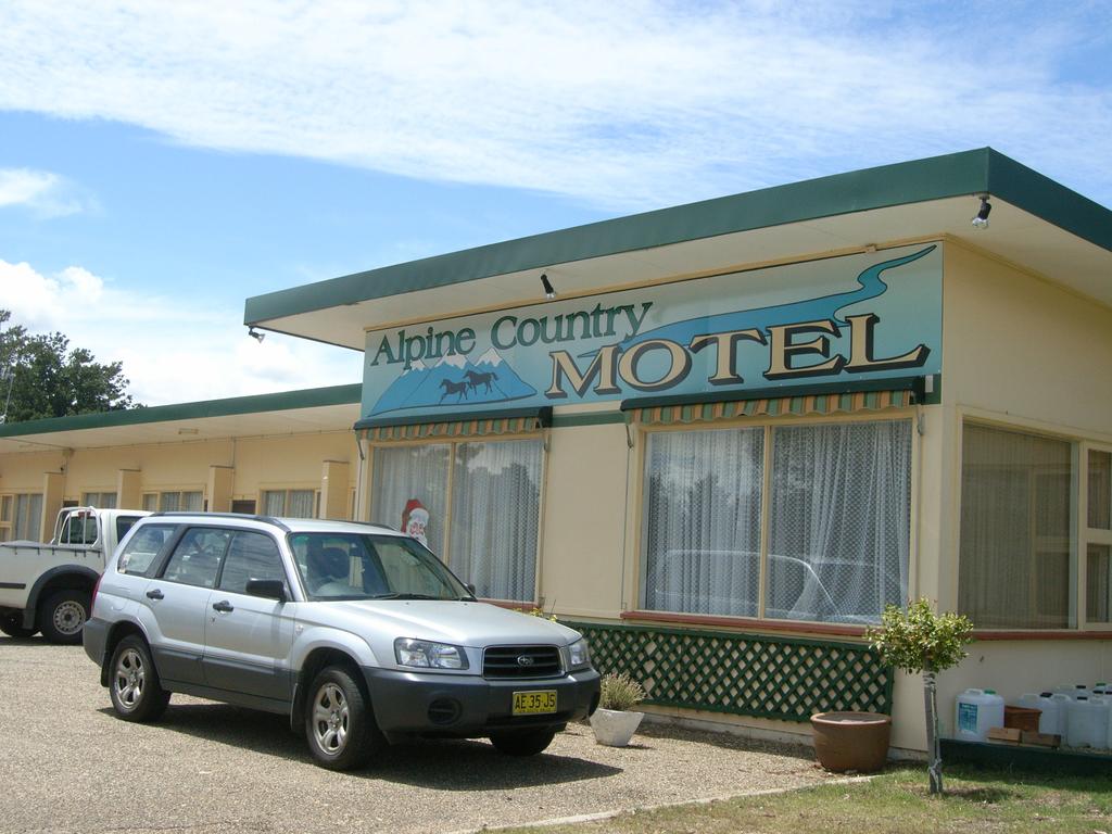 Pine Valley NSW Hotel Gold Coast