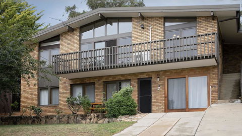 Alpine House - Views Over Lake Jindabyne And The Snowy Mountains - Hotel Gold Coast 0