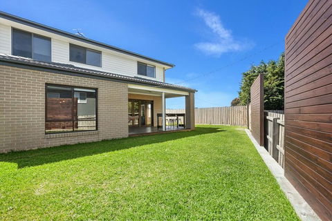 Alyxia Escape 15 - Hotel Gold Coast 3