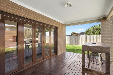 Alyxia Escape 15 - Hotel Gold Coast 0