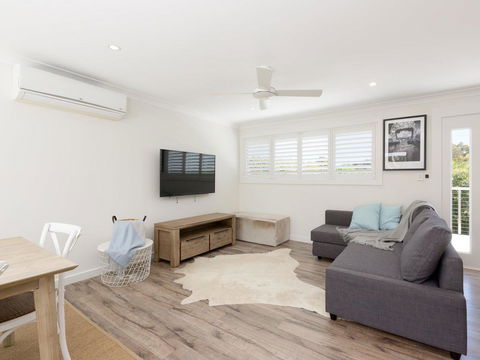 Amalfi Beach House - Hotel Gold Coast 2