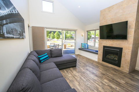 Amber Mist Villa One - Hotel Gold Coast 2