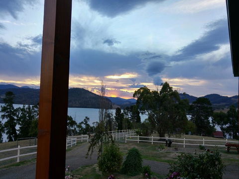 Ambience On Huon Bed & Breakfast - Hotel Gold Coast 3