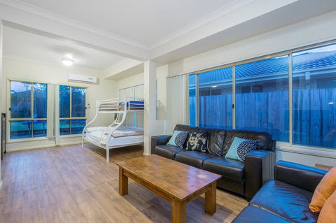 Anaheim Family Lodge By Getastay - Hotel Gold Coast 1