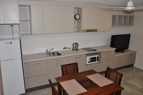 Angelwaters - Hotel Gold Coast 1