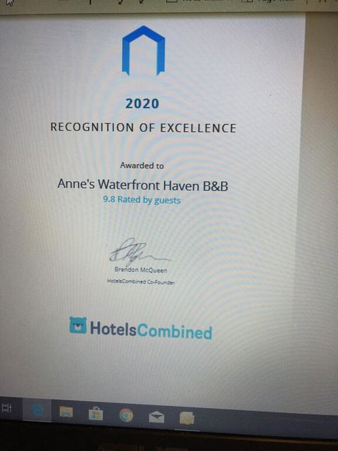 Anne's Waterfront Haven B&B - Hotel Gold Coast 1