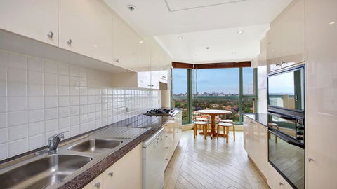 Apartment In The Heart Of Chatswood - Hotel Gold Coast 1