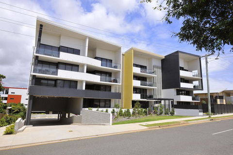 Apartments G60 Gladstone - Hotel Gold Coast 0