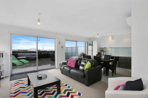 APOLLO 13 PENTHOUSE - Free Wifi & Huge Terrace! - Hotel Gold Coast 0