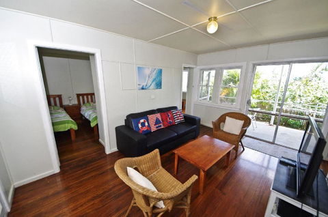 Apollo 2 9 Hodgson Street - Hotel Gold Coast 0