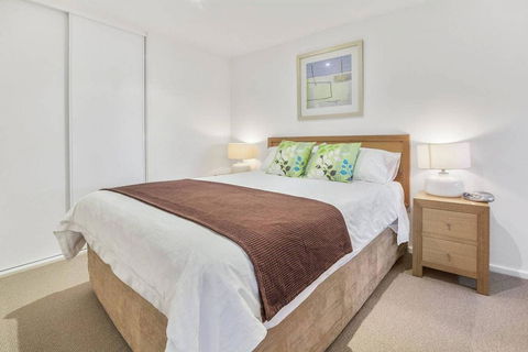 APOLLO BLUE 6 - Modern Waterfront Apartment - Hotel Gold Coast 2