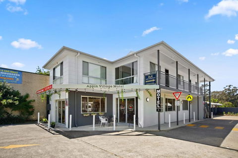 Appin Village - Hotel Gold Coast 2
