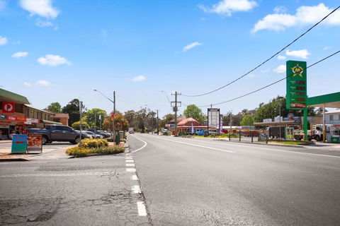 Appin Village - Hotel Gold Coast 1