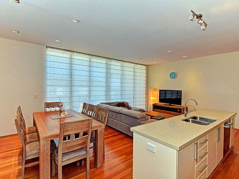 Aqua Viva 2 - Hotel Gold Coast 1